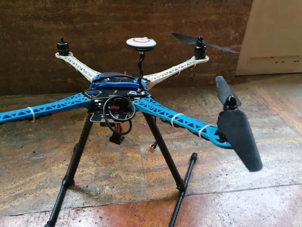 Custom quadcopter design & flight
